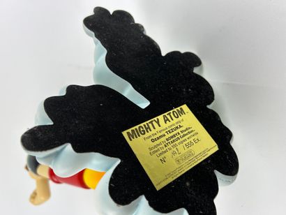 ASTRO BOY - Statuette in porcelain resin...