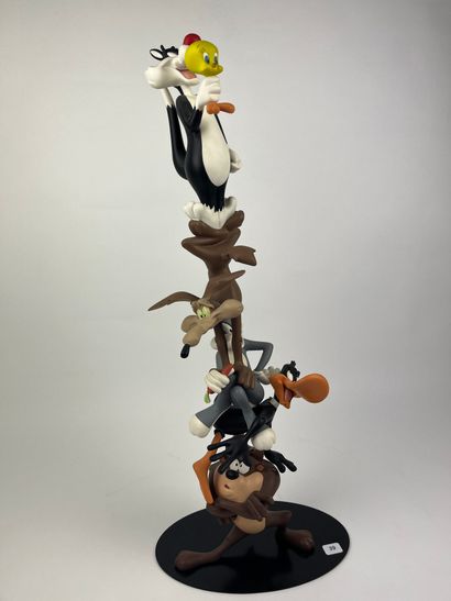 LE TOTEM LOONEY TUNES - Resin statuette (60cm)...