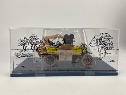 HERGE / TINTIN AU CONGO / FORD T JAUNE -...