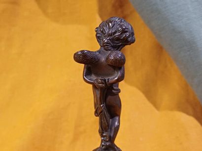 Ensemble comprenant une sculpture de Beethoven...