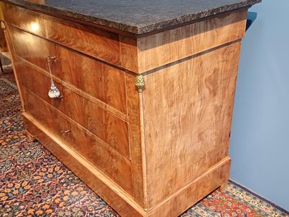 Chest of drawers in mahogany and flamed mahogany...