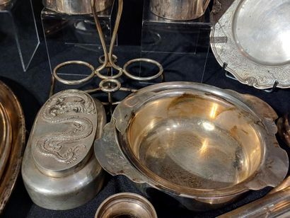 LOT OF silver-plated TABLE OBJECTS including:...