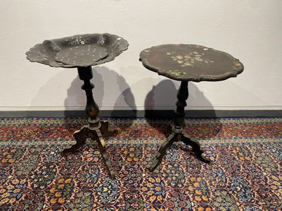 Two guéridons in boiled cardboard with mother-of-pearl...