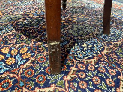Set comprising a mahogany and mahogany veneer...