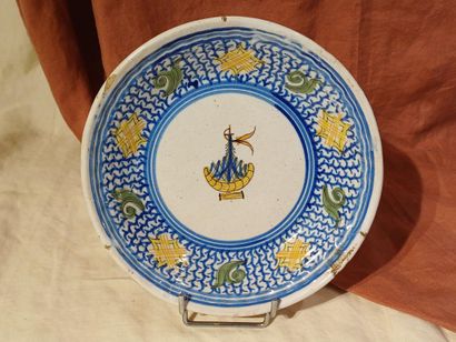 SPAIN VALENCIA
Polychrome earthenware plate...