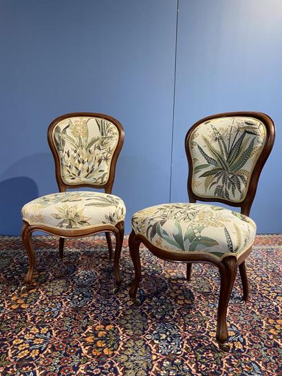 Pair of mahogany and mahogany veneered chairs,...