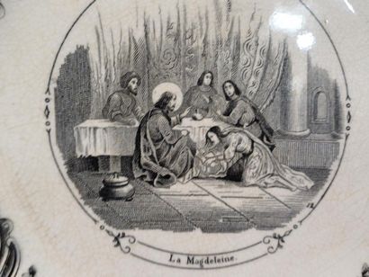 SARREGUEMINES
Suite de dix assiettes en faïence...