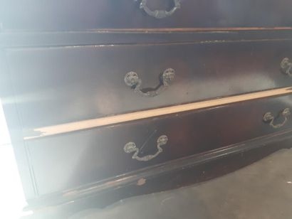 Mahogany scriban chest of drawers, opening...