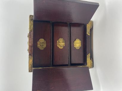 CHINA, 20th century 
Miniature cabinet in...