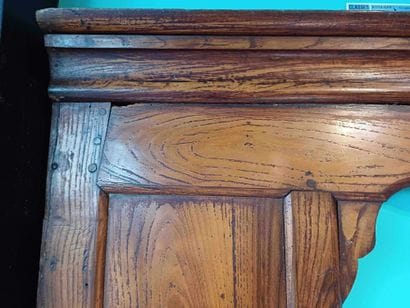 Enclosed bed front in oak
19th century
194.5...