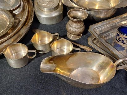 LOT OF silver-plated TABLE OBJECTS including:...