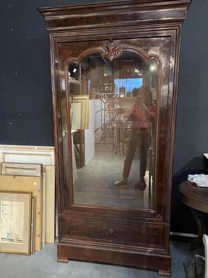 Mahogany and mahogany veneer display case...