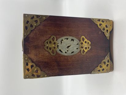 CHINA, 20th century 
Miniature cabinet in...