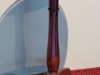 Set comprising a kidney-shaped table in mahogany...