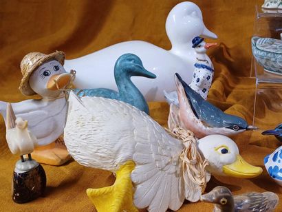 Collection of figurines representing birds...
