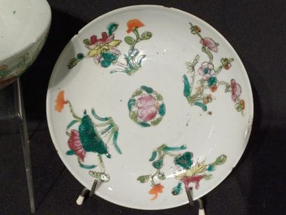 CHINA
Set comprising a porcelain bowl and...