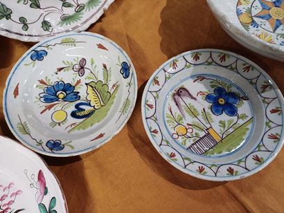 DELFT, BORDEAUX, EAST 
Earthenware set with...