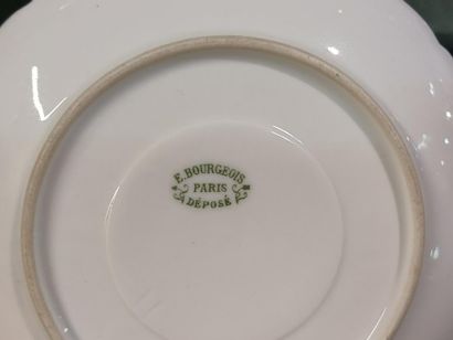 E. BOURGEOIS PARIS
Service à café en porcelaine...