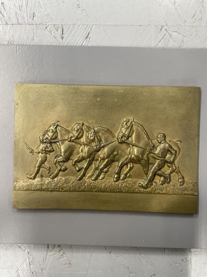 Plaque rectangulaire en bronze doré représentant...