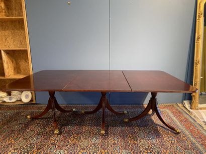Dining table in mahogany and mahogany veneer,...