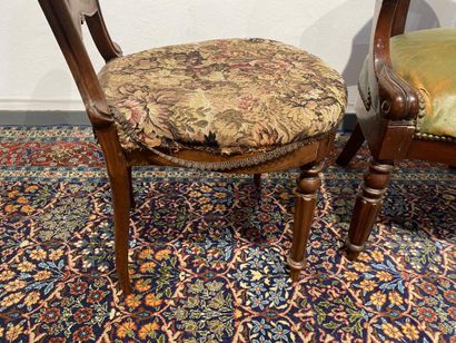 Set comprising a mahogany and mahogany veneer...