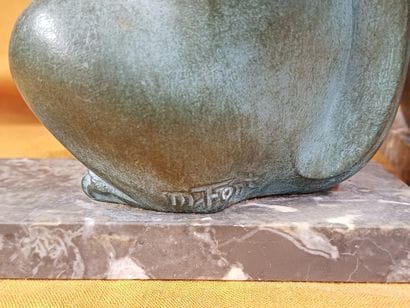 M. FONT 
Pair of regule bookends depicting...