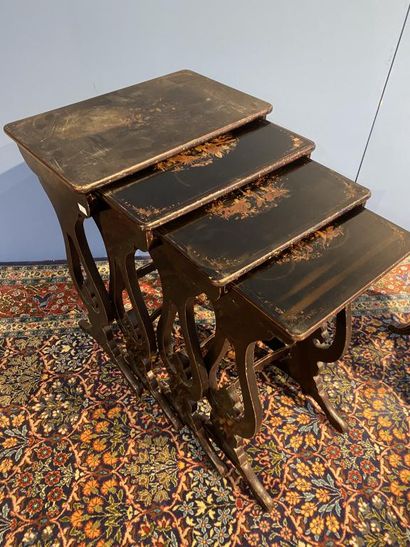 Far Eastern style working table with Chinese...