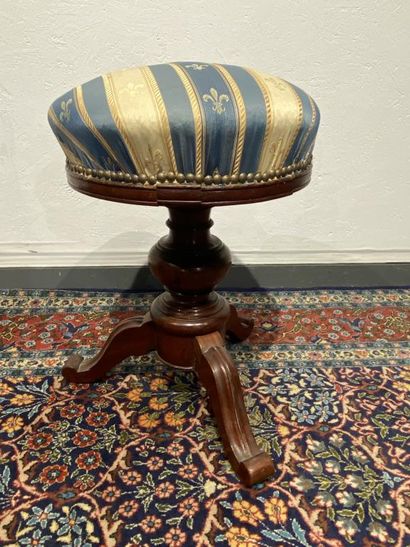 Stained wood piano stool, polychrome fleur-de-lis...