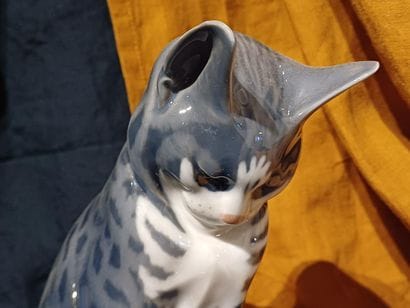 ROYAL COPENHAGEN
Trois chats en porcelaine...