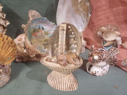 Set of sixteen decorative elements and souvenirs...