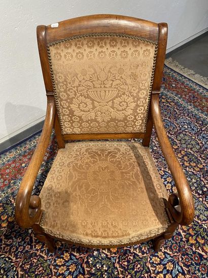 Pair of armchairs in mahogany and mahogany...