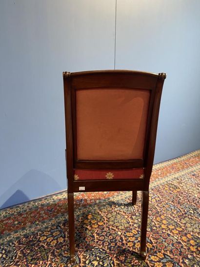 Mahogany and mahogany veneer chair with slightly...