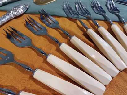 Set of cutlery with 925 thousandths sterling...