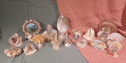 Set of sixteen decorative elements and souvenirs...