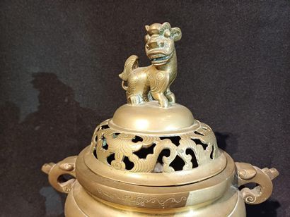 CHINA, early 20th century 
Perfume burner...