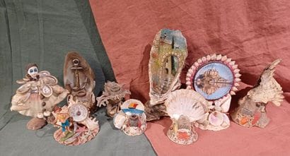 Set of nine decorative elements and souvenirs...