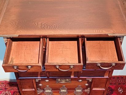 FAR EAST, 20th century
Stained wood cabinet...