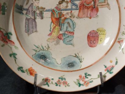 CHINA, late 19th century 
Pair of porcelain...
