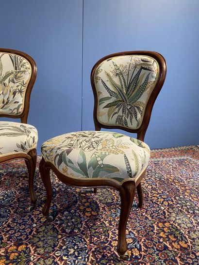 Pair of mahogany and mahogany veneered chairs,...
