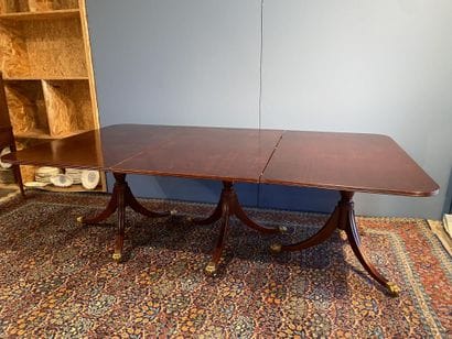 Dining table in mahogany and mahogany veneer,...