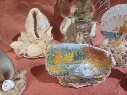 Set of sixteen decorative elements and souvenirs...