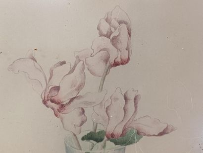 Jorge MORI (1932)
Fleurs roses dans un verre...