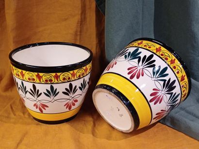 ST JEAN DE BRETAGNE
Paire de cache-pots en...