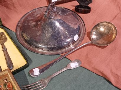 Silver-plated metal set including a vegetable...