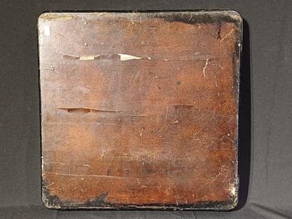 JAPAN
Square lacquer tray decorated with...