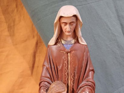 Ensemble comprenant :
- Statuette en plâtre...