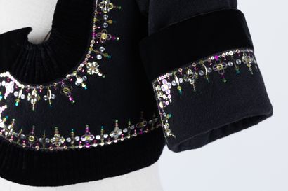 Mathias OUVRARD, 1990
Manchoù à Paillettes,...