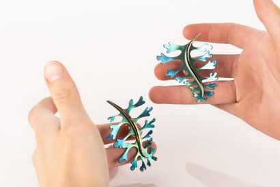 Alix DUMAS, born 1986
Serrated leaves, 2024
Pair...
