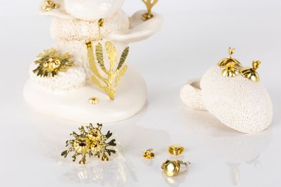 Miléna VIZIOZ, born 1983
Le récif, 2024
Jewelry...
