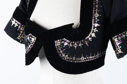 Mathias OUVRARD, 1990
Manchoù à Paillettes,...